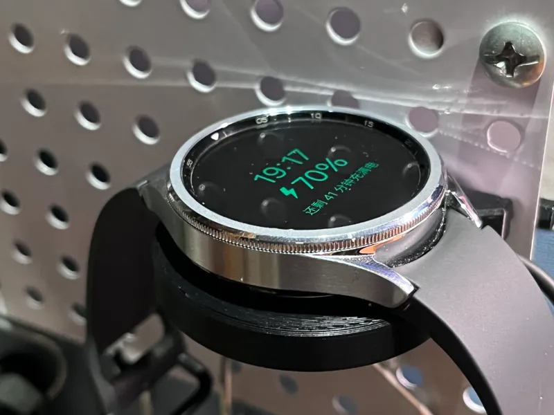 三星Galaxy Watch 5/6/7/8/Ultra手表充电支架金属洞洞板6mm孔径16mm间距