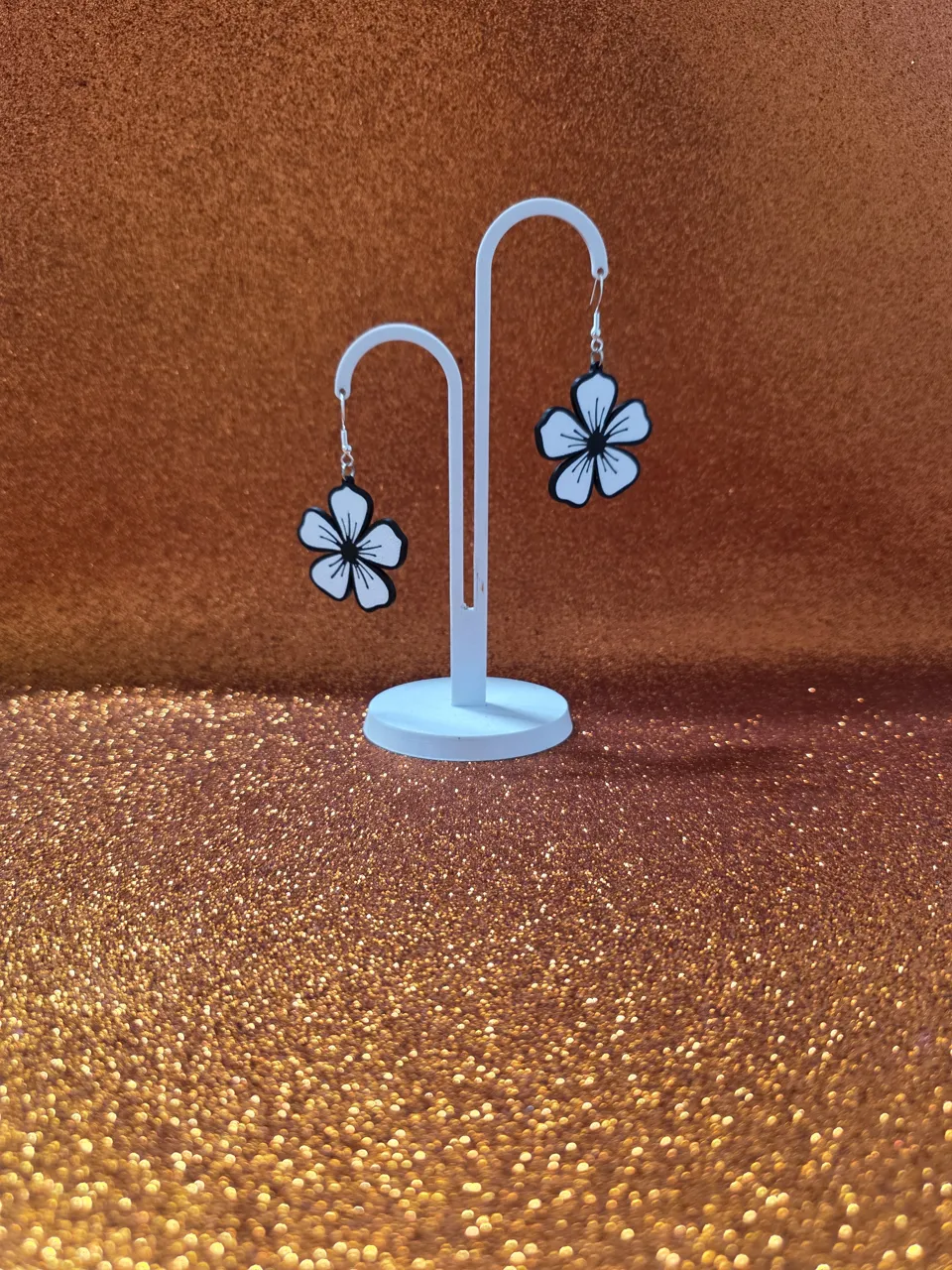 Hibiscus v2 earrings view 3
