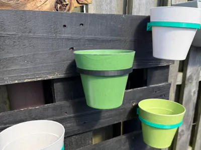 Garden Plant Pot Holder