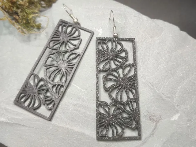 Petalframe Earrings