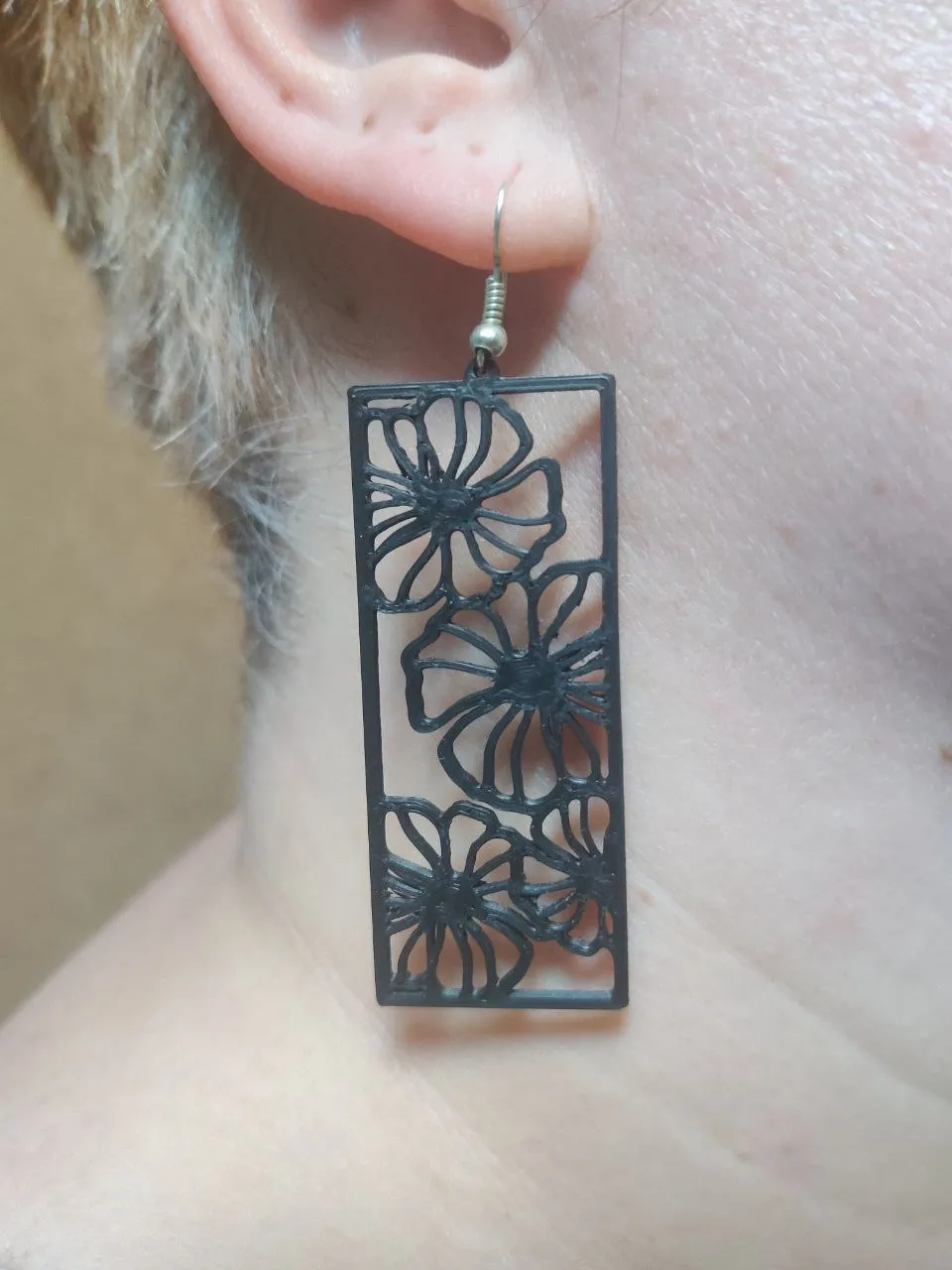 Petalframe Earrings view 2