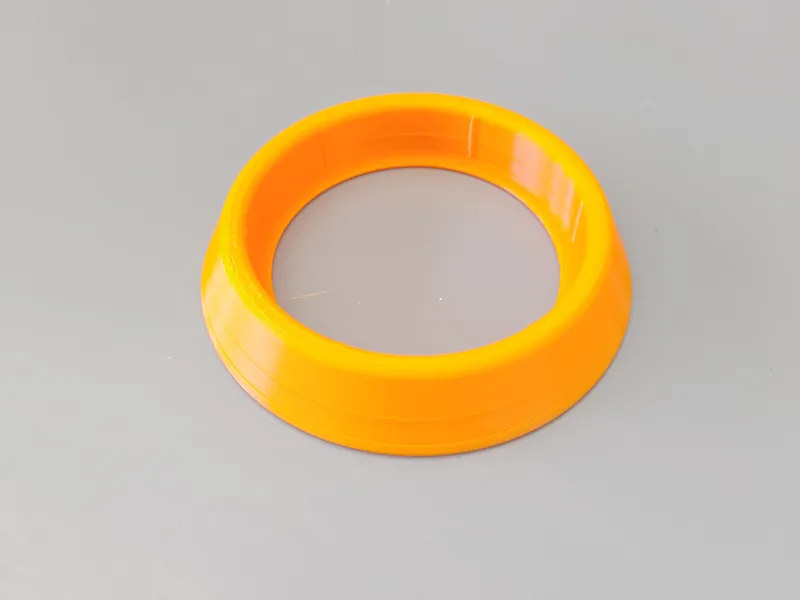 Spray can bottom