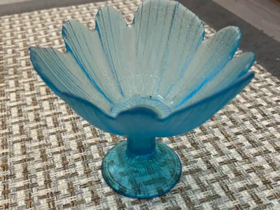 Modern Design Ice Cream Cup