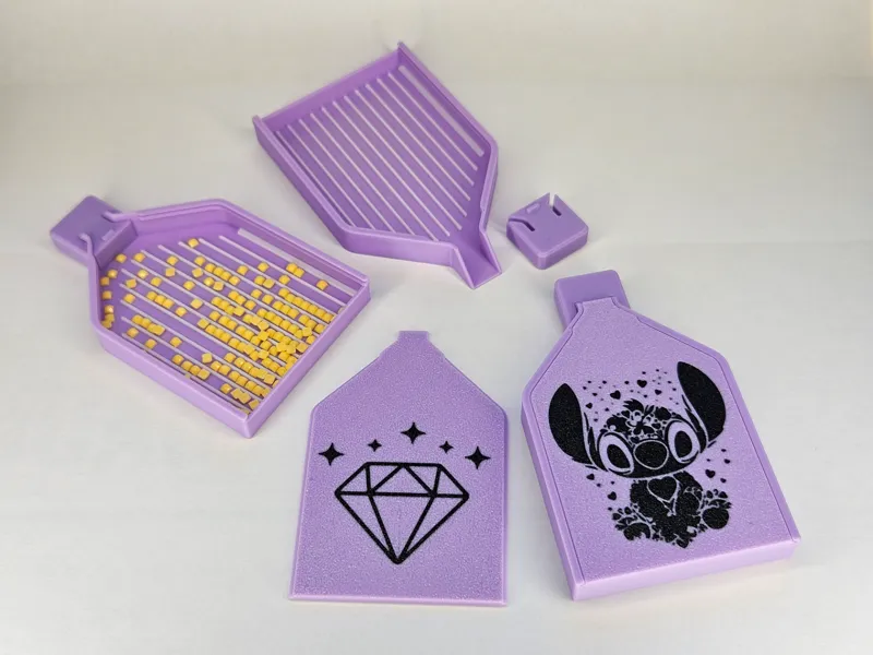 Spill-Proof Diamond Painting Tray with Locking Lid
