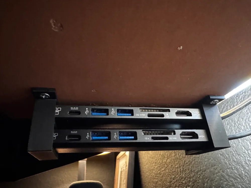 USB Hub Mount Under Desk by Automaatio - MakerWorld