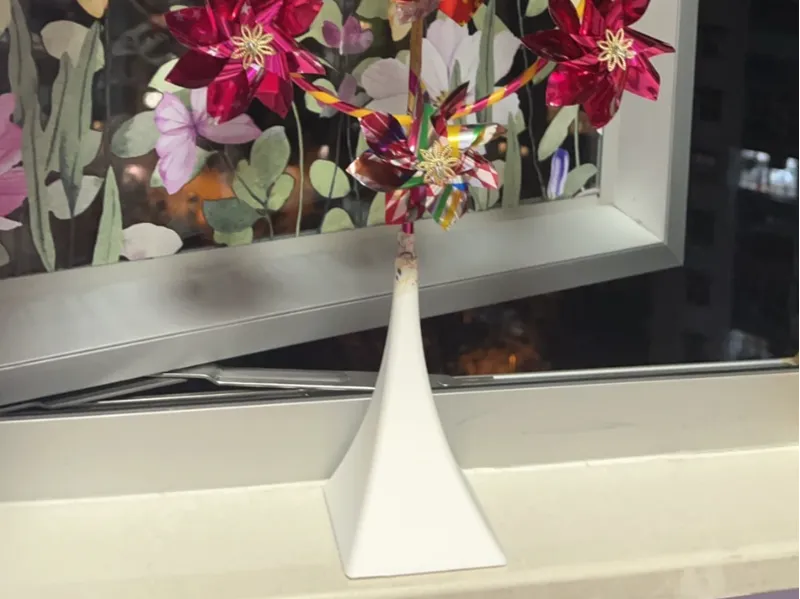 Chinese windmill holder stand