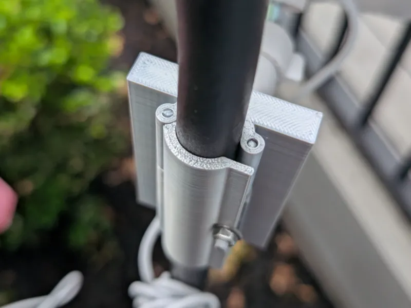 Hanging Basket Tube Clamp - Universal Mount