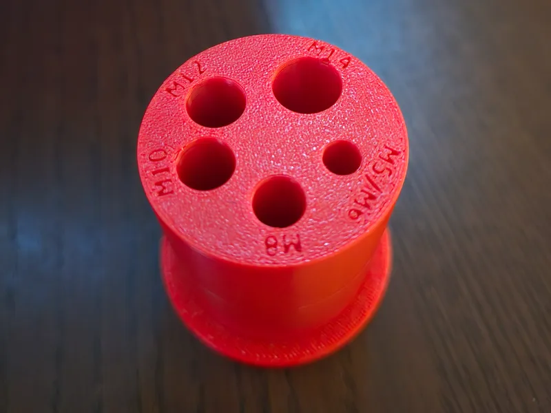 Thread cutting aid