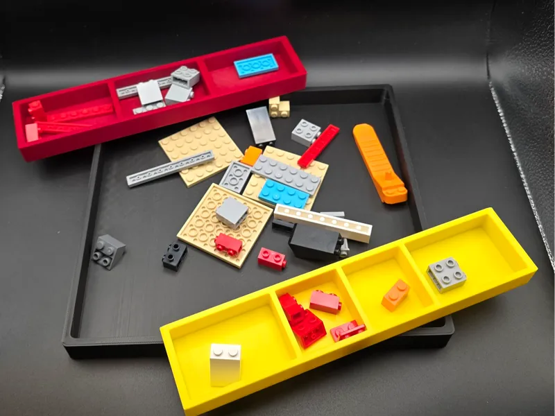 Sorting Tray & Removable inserts - Plastic Bricks