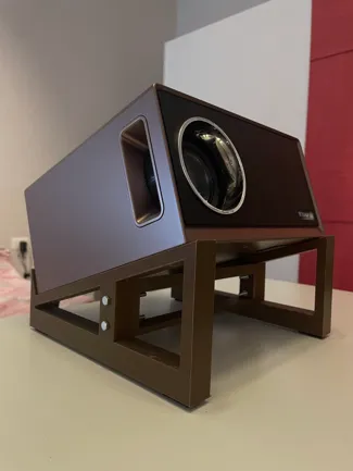 Projector bracket