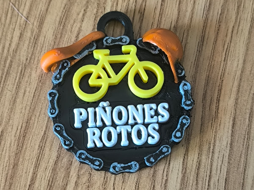 llavero grupeta ciclista piñones rotos 3D model