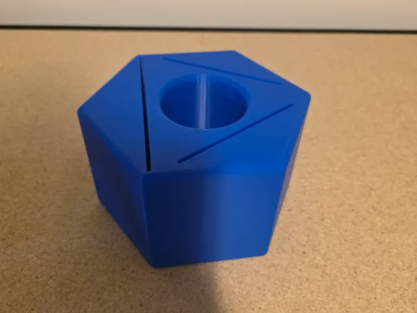https://makerworld.bblmw.com/makerworld/model/UScf526a347245fe/design/2025-04-05_1a7e33c2d2d31.jpg