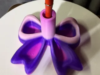 Bow single pen holder
