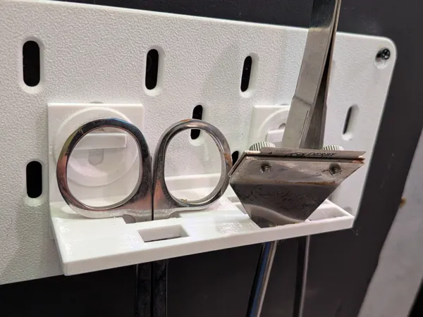 https://makerworld.bblmw.com/makerworld/model/UScf68fe84d35e2/design/2025-12-02_2d221cb6c0ad48.jpg