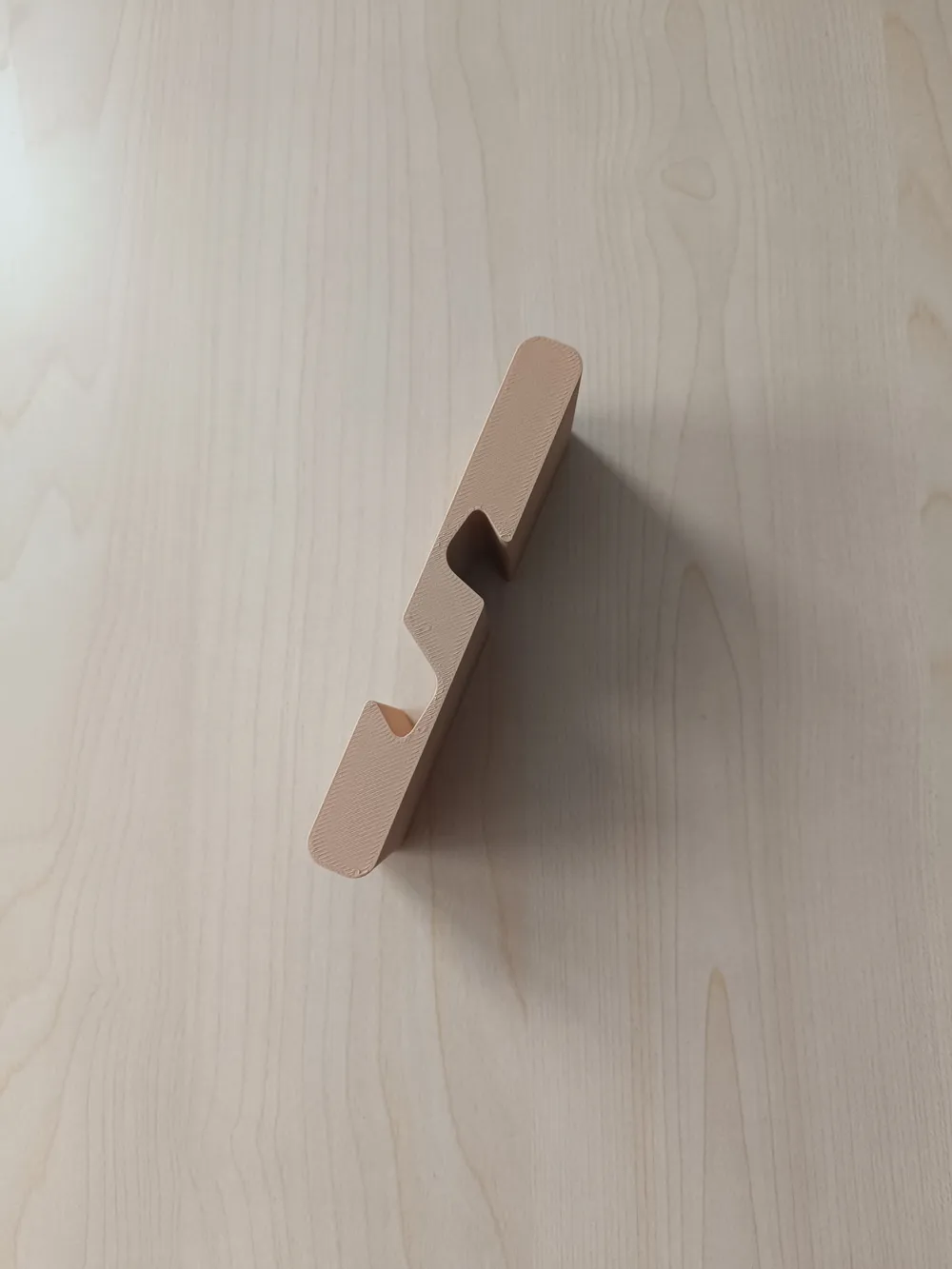 Soporte para teléfono - Modelo de impresión 3D gratuito - MakerWorld