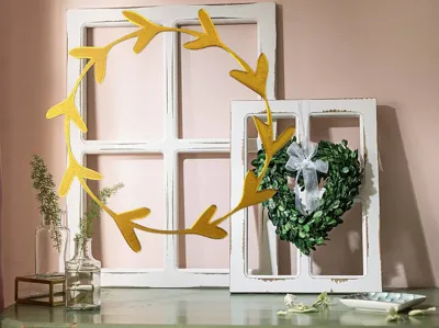 Heart Wreath – Decorative Wreath for Windows & Doors