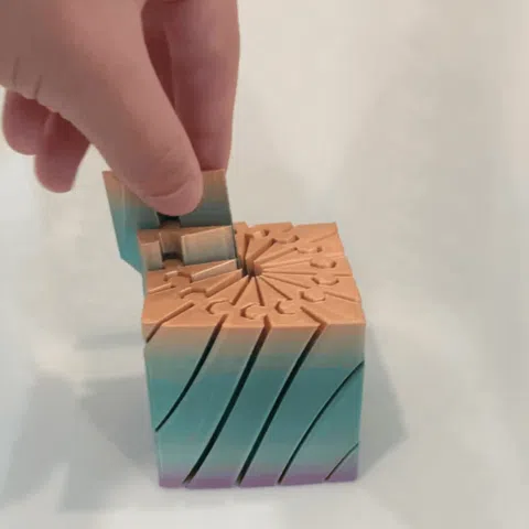 Objeto manipulable: Twisty Fidget Cube — referencia de MakerWorld