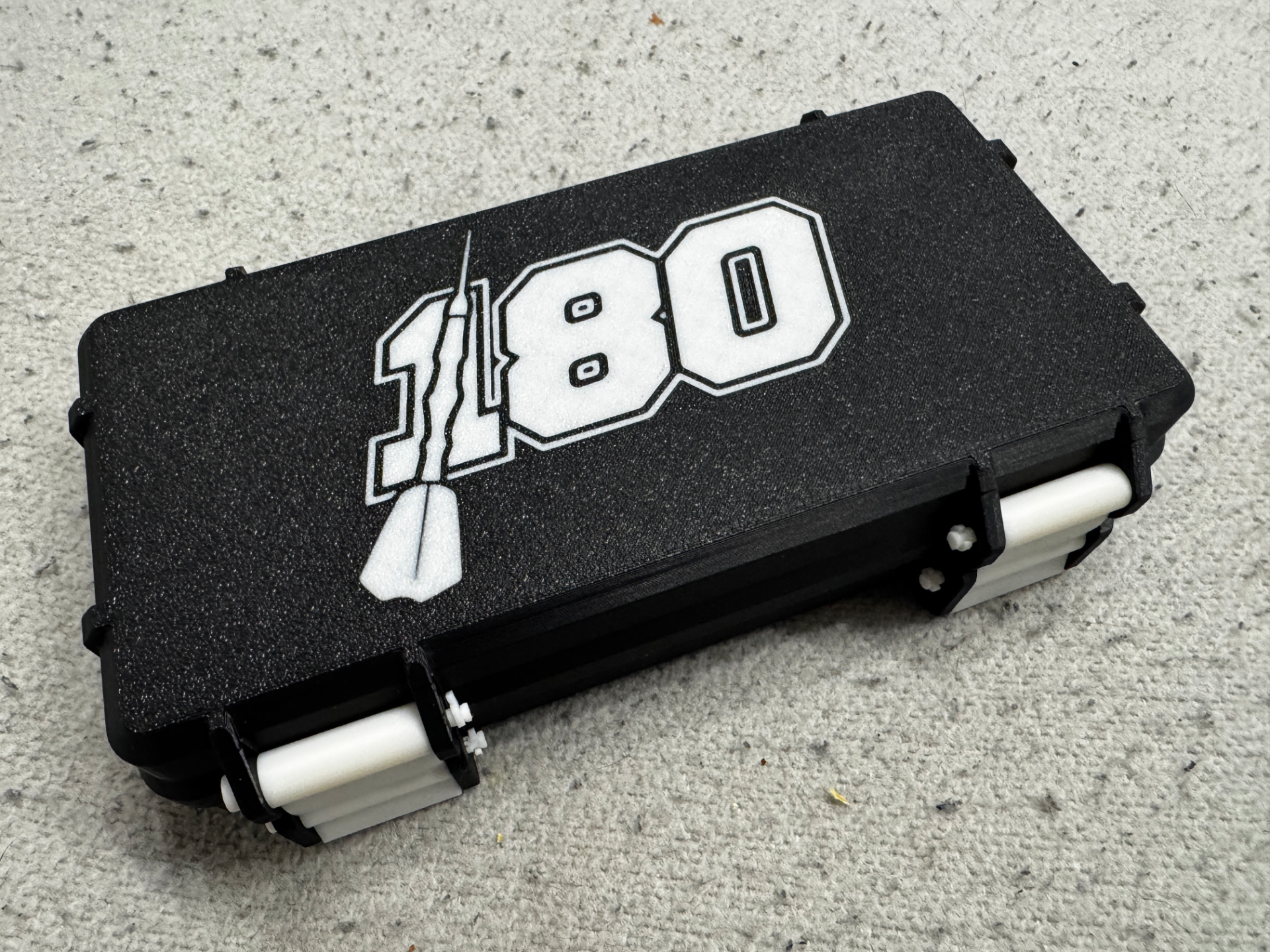 Rugged Dartscase „180 Edition"