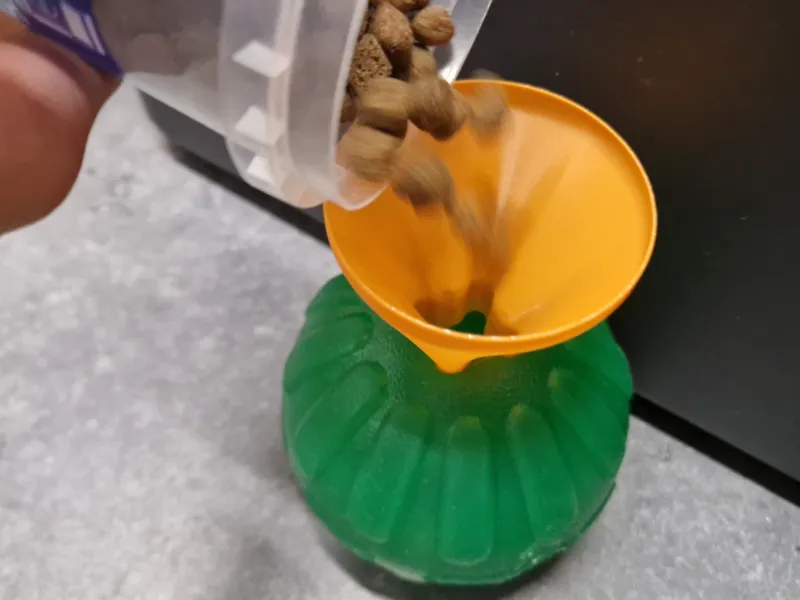 Funnel for starmark treat dispensing chew ball