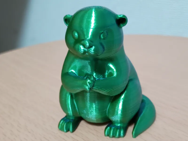 カワウソのフィギュア