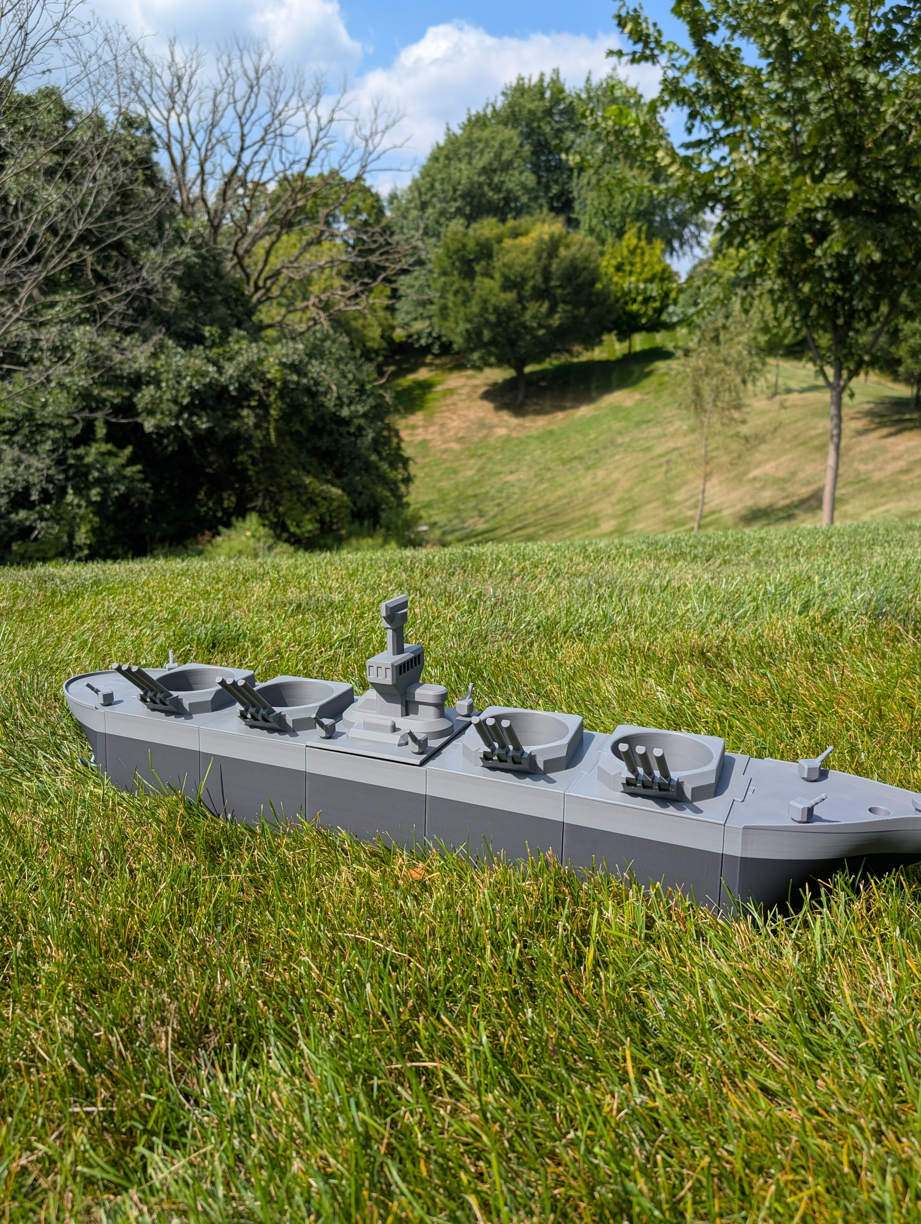 Bottleship - Ultimate floating beverage carrier - 1