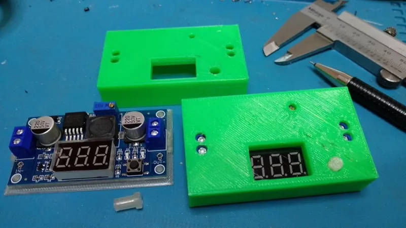 LM2596 DC-DC Voltage Regulator with LED Display