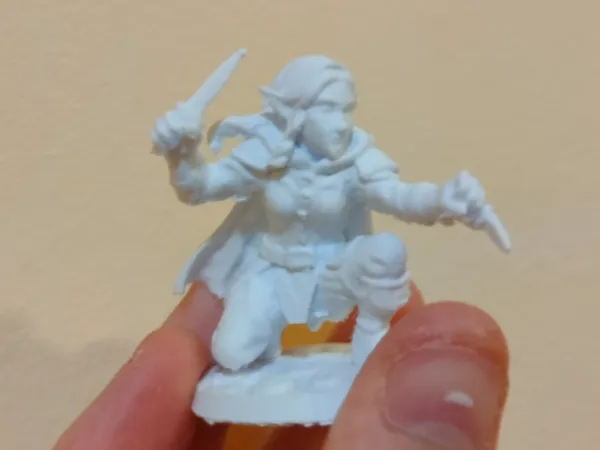 Miniature elfe voleuse DnD 40mm