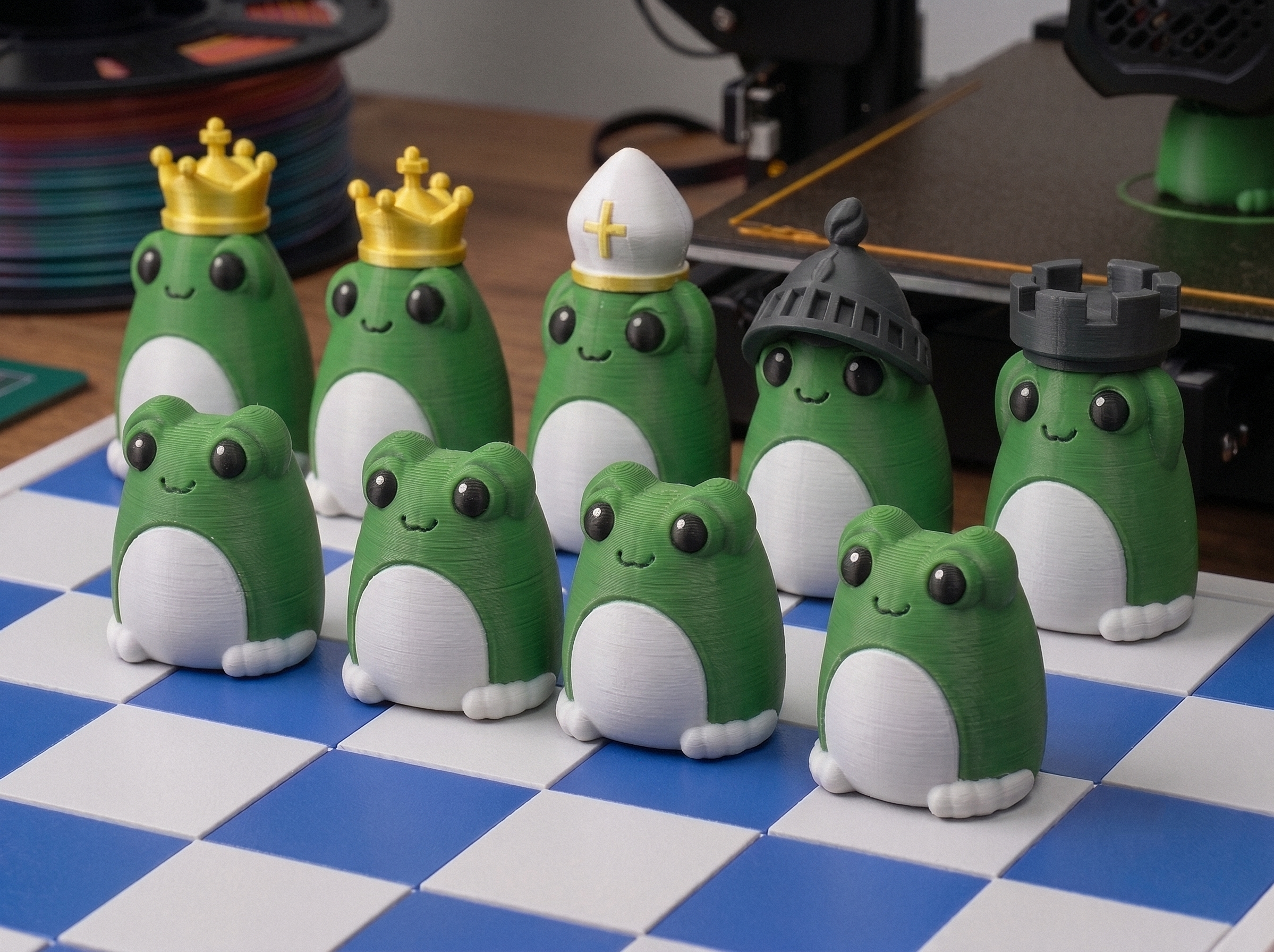 Miniatura 1 do modelo 3D Cute Frog Chess Set 