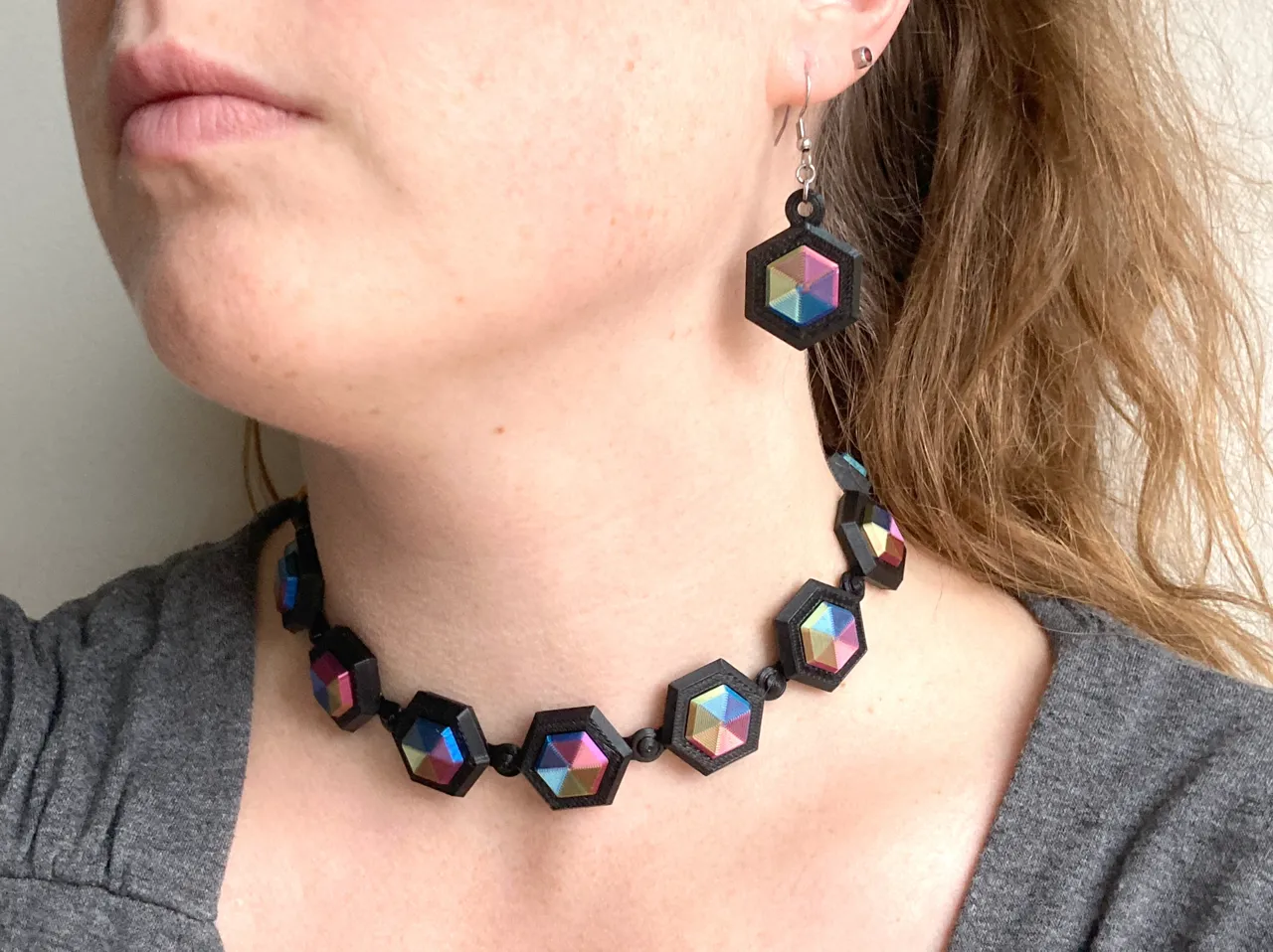 Link Earrings with interchangeable Gems view 2