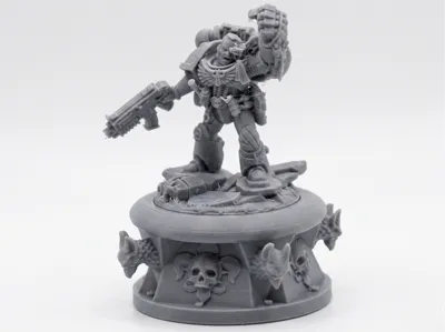 Blood Angels Captain statue - Terrain