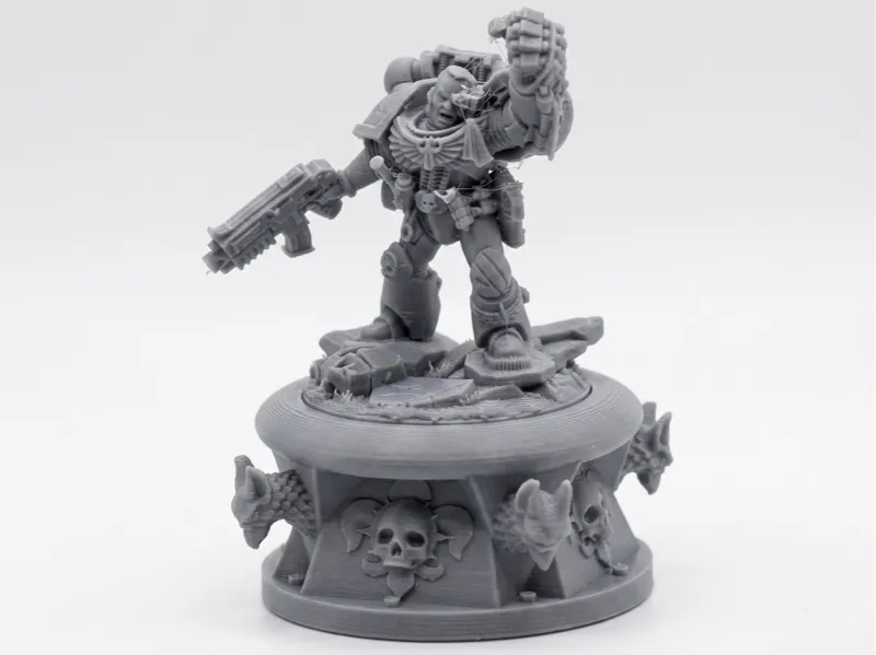 statua Capitano Blood Angels - Terreno