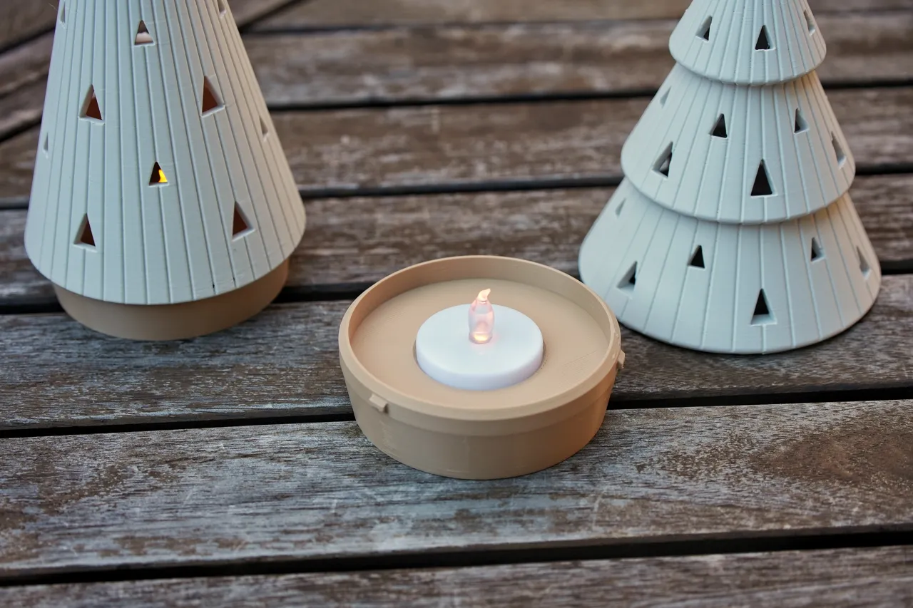 Modern Christmas Tree Tea Light Holder view 3