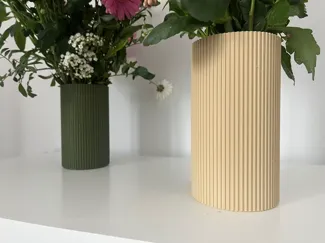 Parametric Customizable Vase for glass inserts