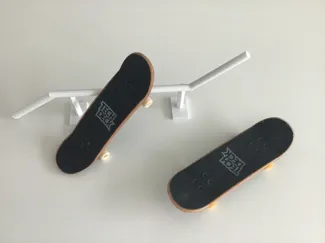 fingerboard rail