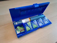 Insulin-Etui mit Müllfach (offen)