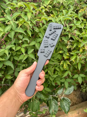 Soporte: Brick Paddle– When Stepping on Bricks Isn't Enough — vista de referencia 3