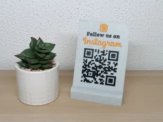 QR Plaque Stand – Grow Your Instagram Community