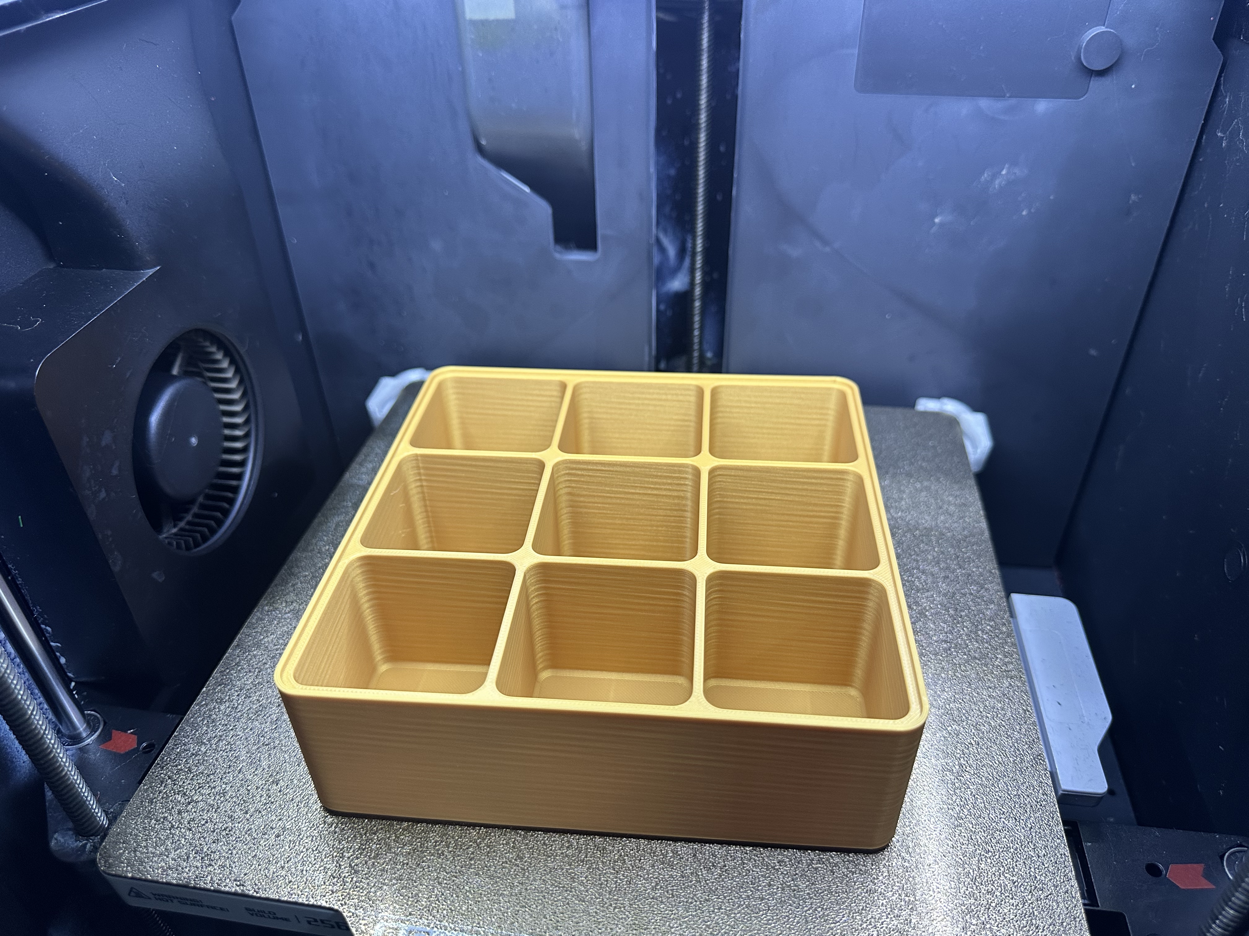 Miniatura 8 do modelo 3D 可堆叠零件收纳盒组合 16cm×16cm×5cm