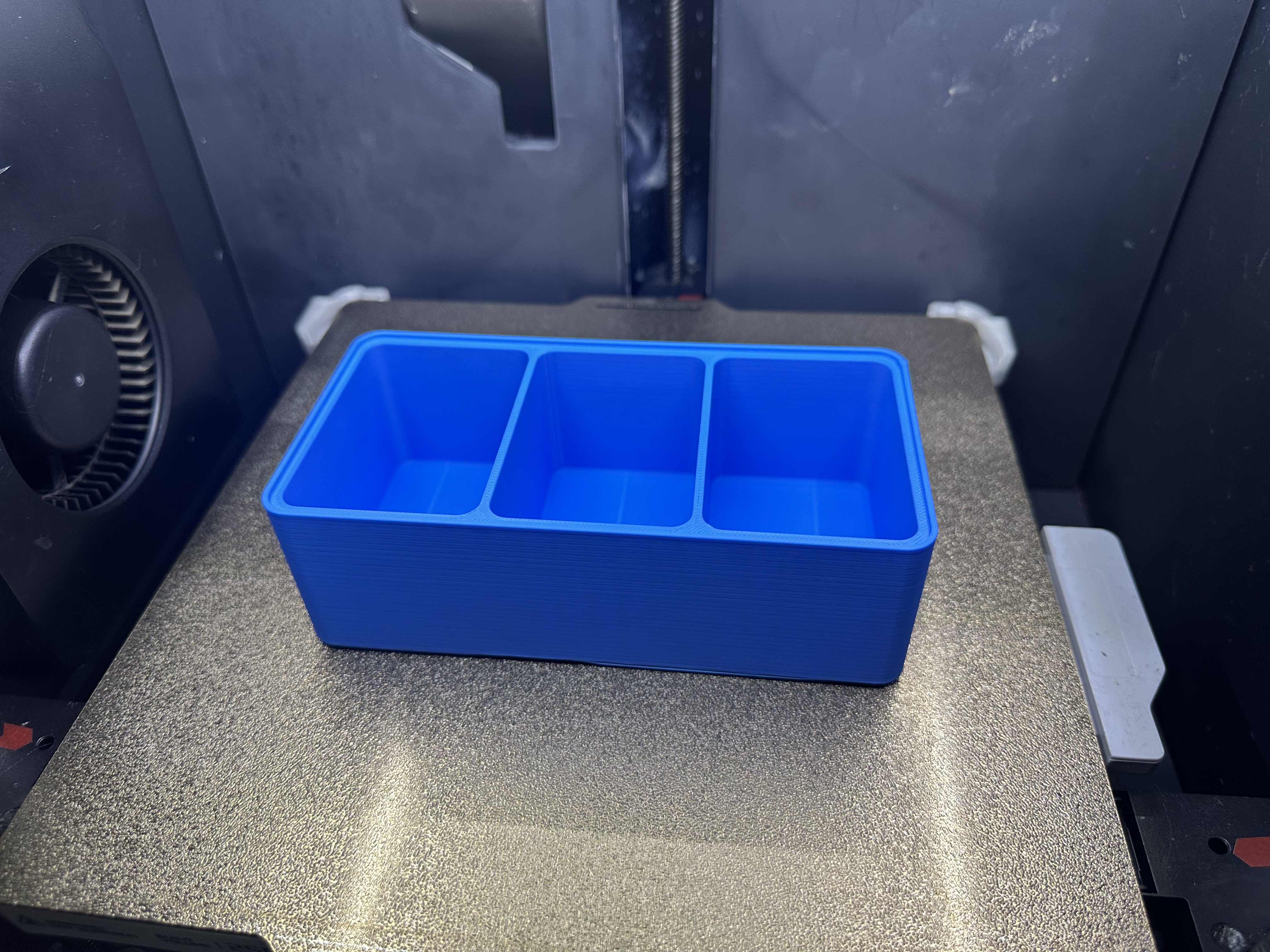 Miniatura 4 do modelo 3D 可堆叠零件收纳盒组合 16cm×16cm×5cm