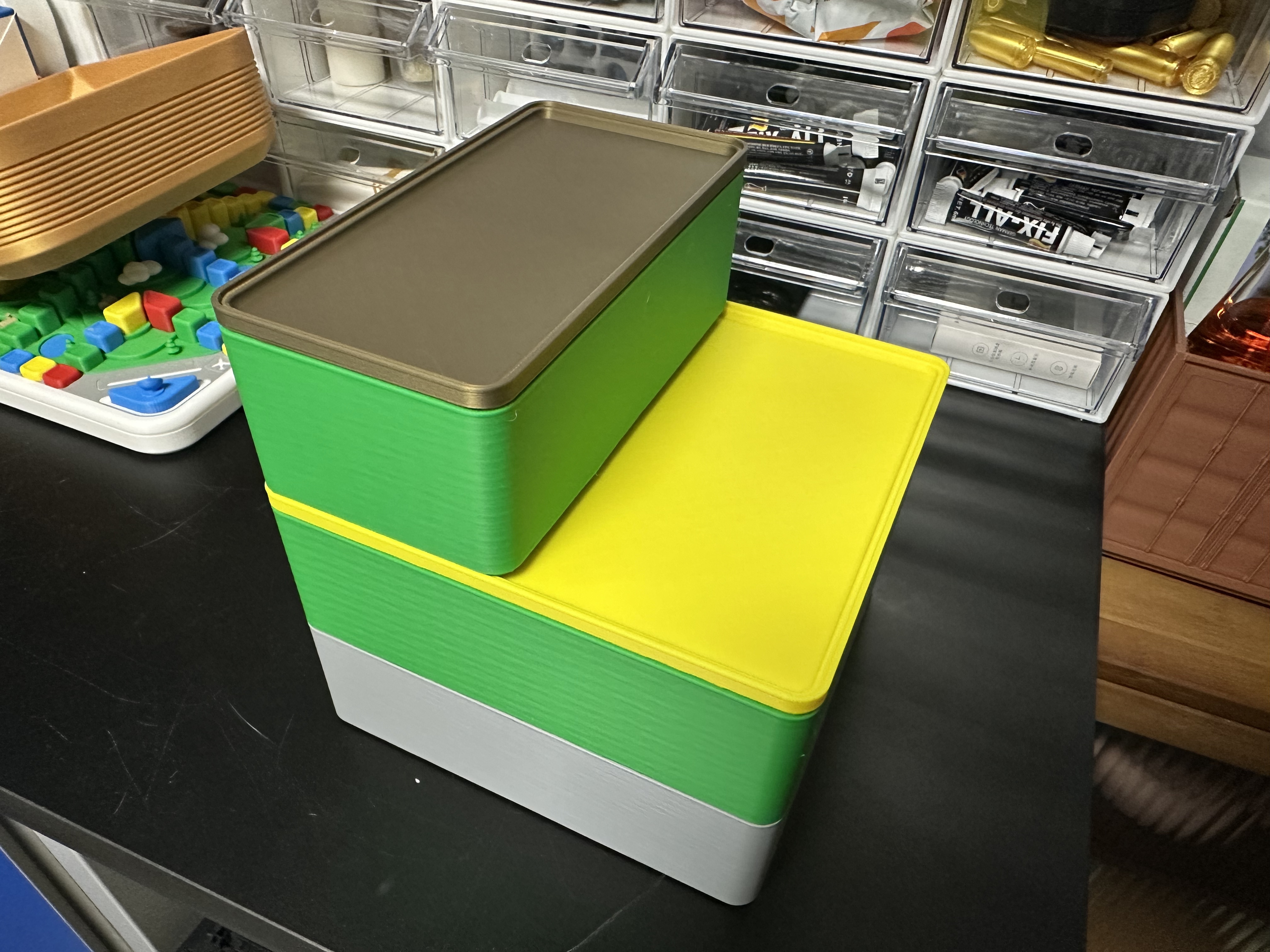 Miniatura 10 do modelo 3D 可堆叠零件收纳盒组合 16cm×16cm×5cm