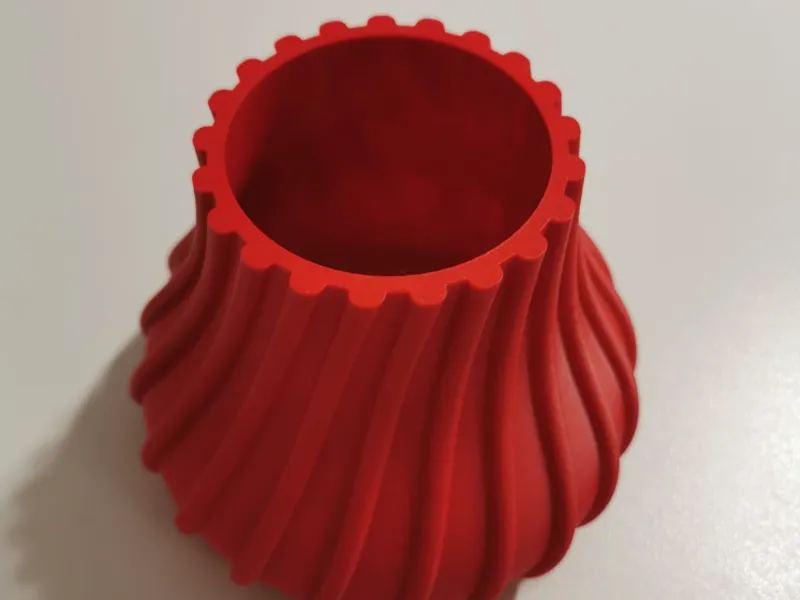 Vaso dalle 21 spirali
