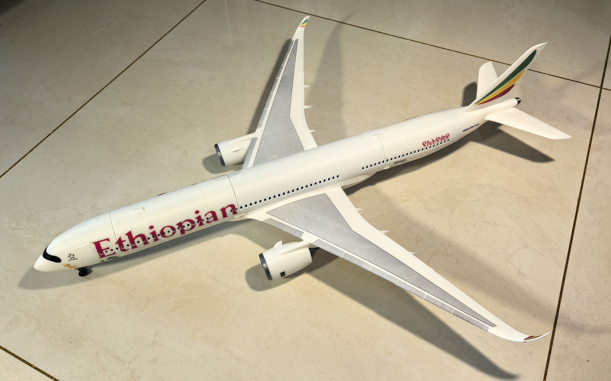 Miniatura 2 do modelo 3D 空客 AIRBUS A350模型—标准版 1:100/120/144比例