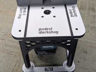 1/4" router table. suitable for many brands.