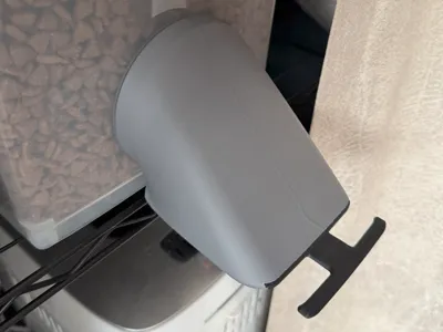 Universal Container Dispenser