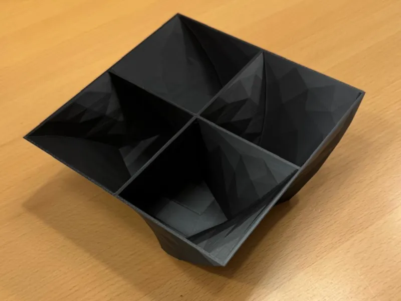 Schale mit 4 Fächern