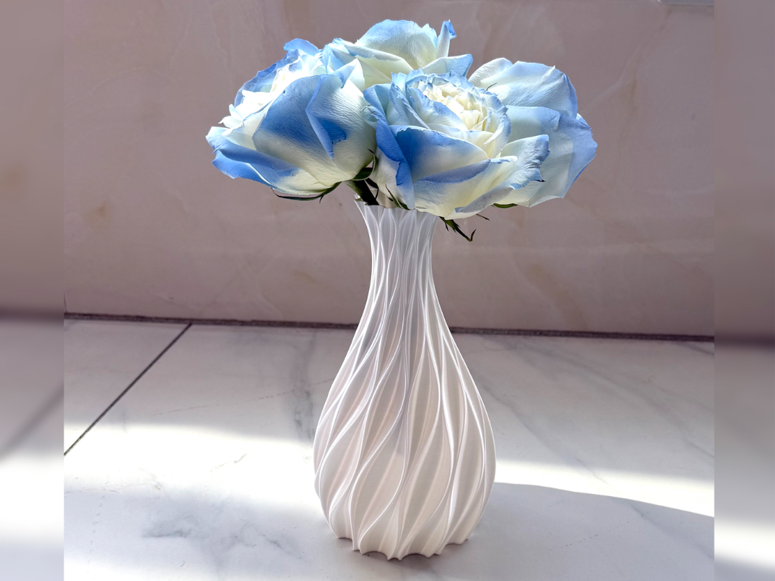 Miniatura 1 do modelo 3D “爱永不凋零”花瓶（不漏水）