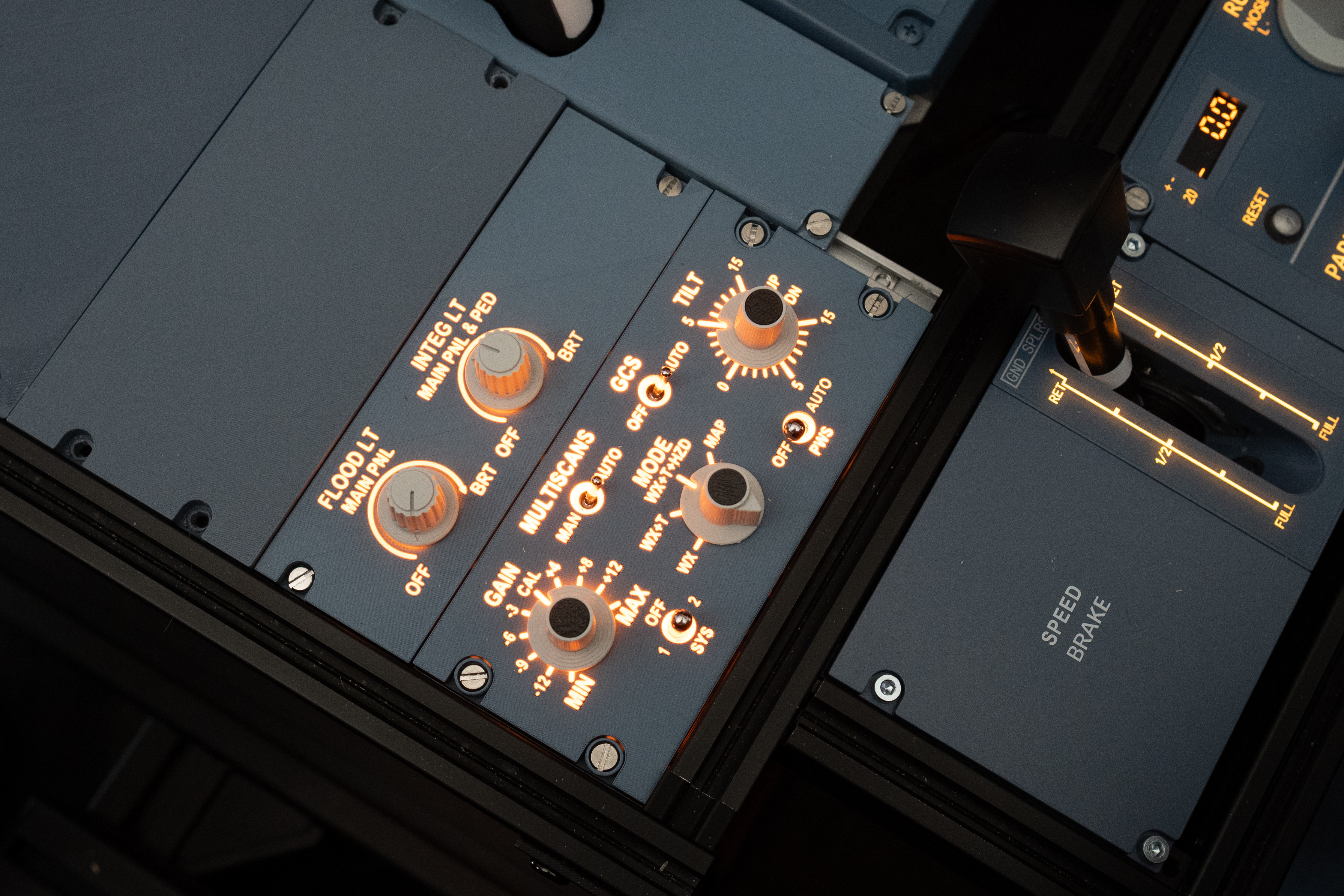 Miniatura 2 do modelo 3D A320 lighting panel