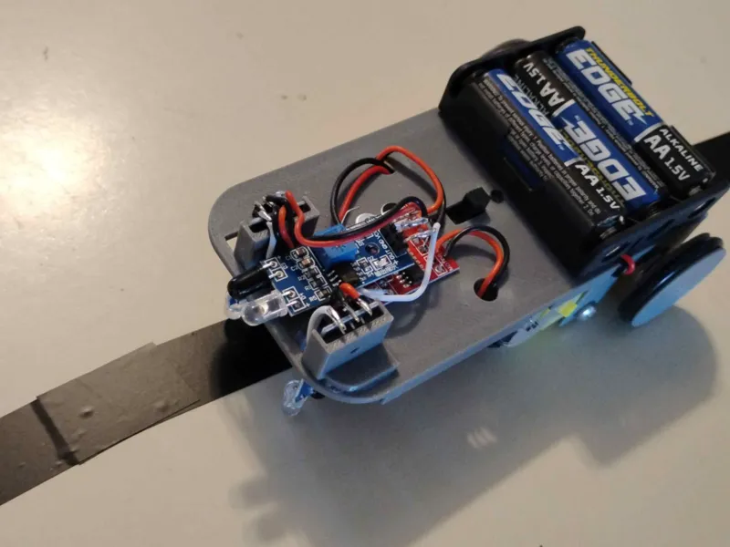 Line tracking robot base