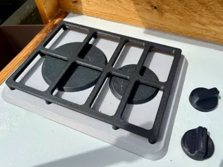 Toy stove with two burners