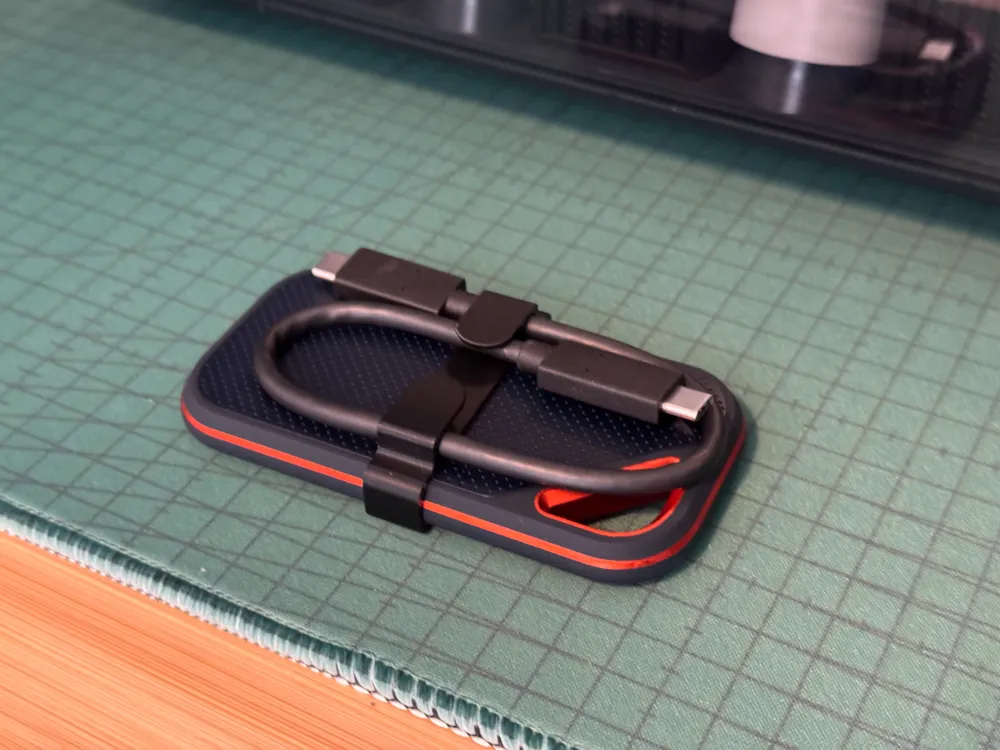 SanDisk Extreme Portable SSD Cable Organizer by ntfalcone93 - MakerWorld
